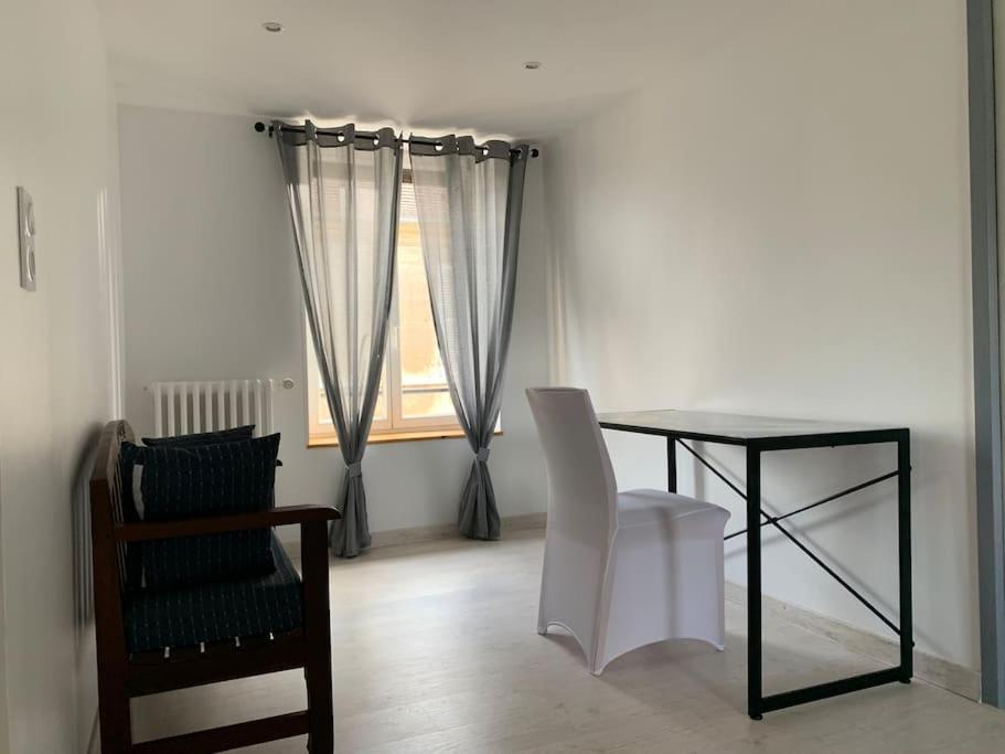 Maison De 1 A 8 Personnes Entierement Renovee Charly-sur-Marne Exterior foto